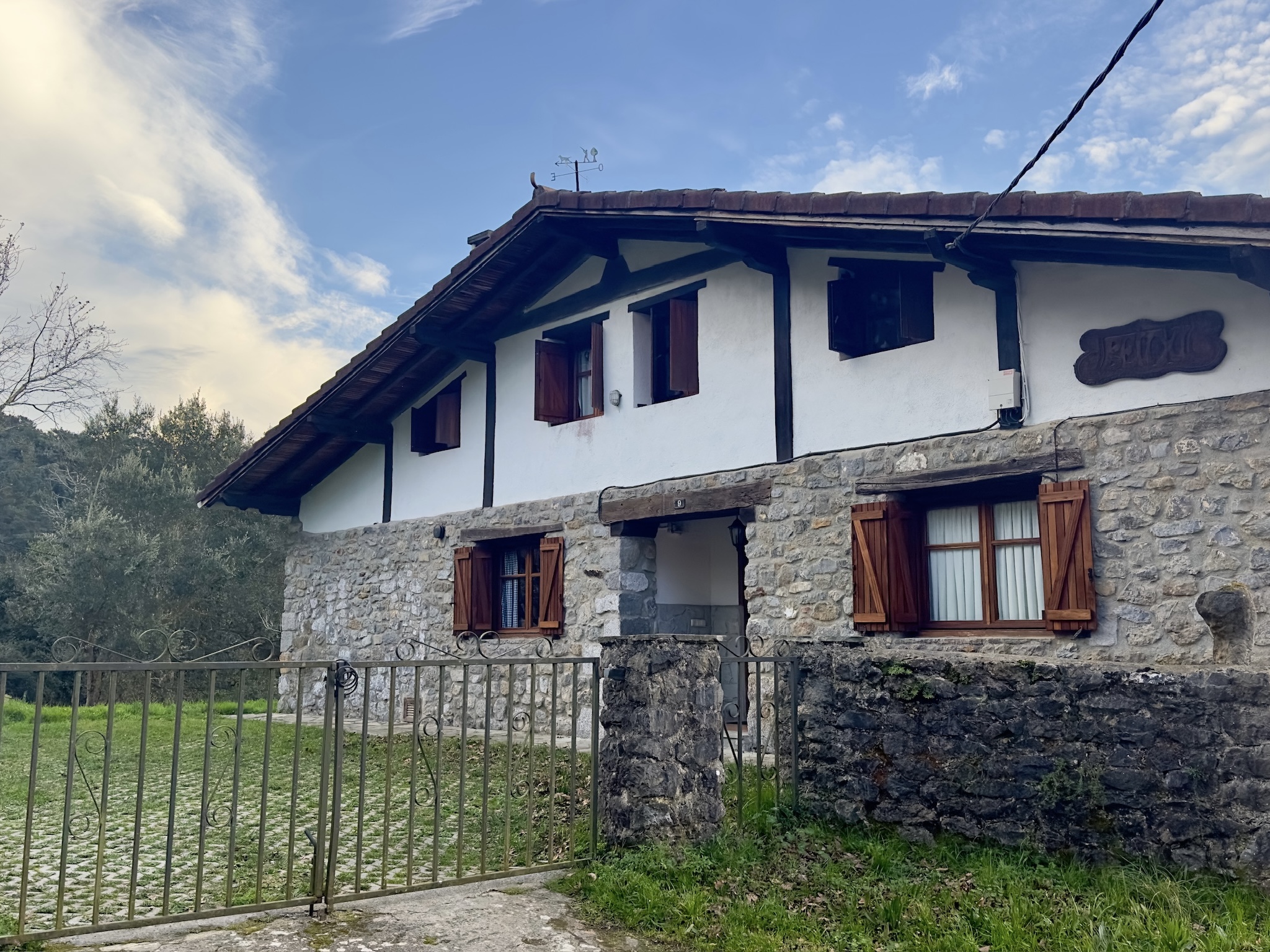Kanala, caserío en plena biosfera del Urdaibai.