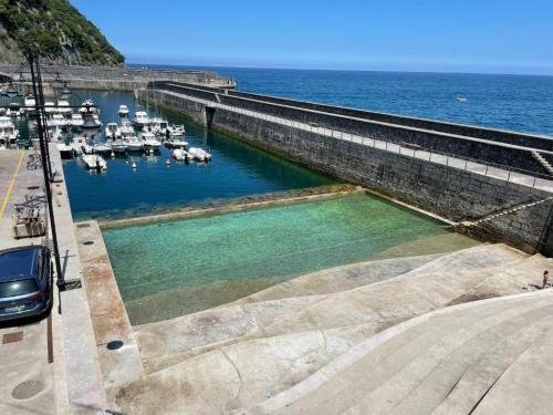 piscina_natural_pueblo_elantxobe